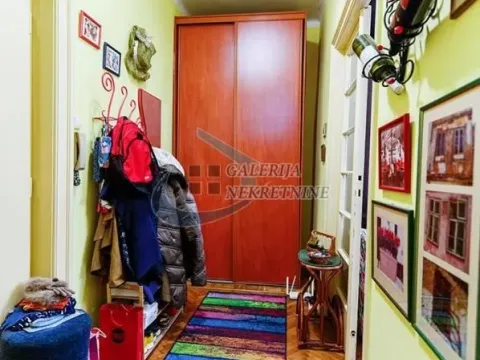 Prodaja, trosoban stan, 85m², Slavija, Vračar Sve Podlokacije - image 30