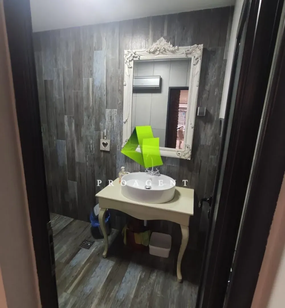 Sale, office space, 95m², Palilula, Niš