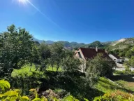 Rent, house, 100m², Cetinje, Crna Gora - image 1