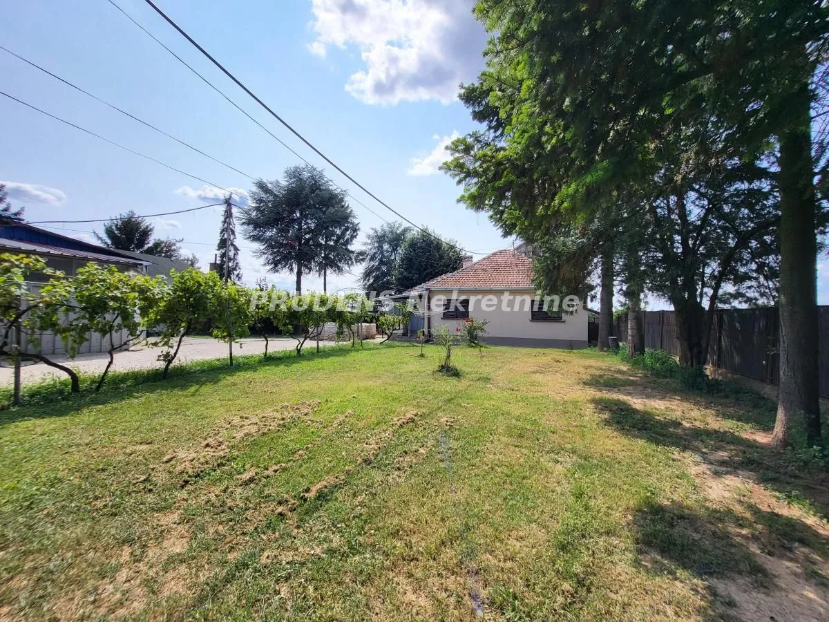 Sale, house, 400m², Voždovac Sve Podlokacije, Beograd