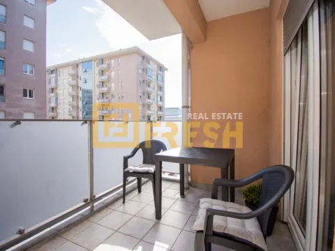 Izdavanje, jednosoban stan, 45m², City Kvart, Podgorica - image 13