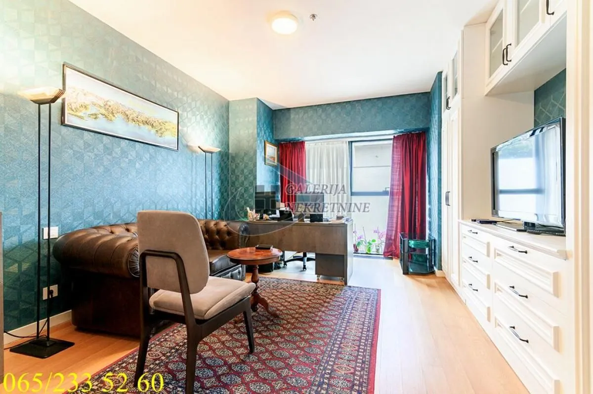 Prodaja, trosoban stan, 95m², Novi Beograd Blok 65, Novi Beograd Sve Podlokacije