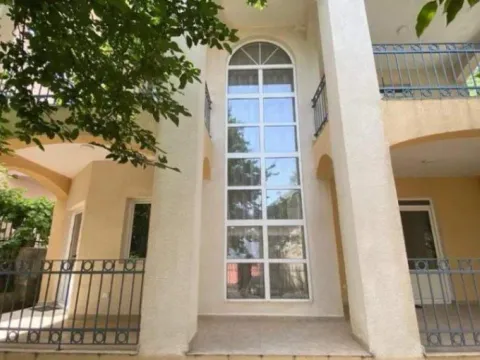 Prodaja, kuća, 386m², Prčanj, Kotor