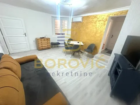 Prodaja, dvosoban stan, 40m², Kalenić Pijaca, Vračar Sve Podlokacije - image 2