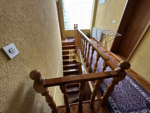 Sale, house, 281m², Centar, Žabljak - image 9