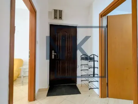 Rent, office space, 50m², Stari Aerodrom, Podgorica - image 7