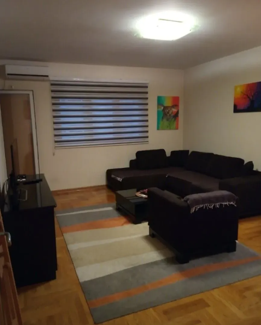 Izdavanje, jednosoban stan, 51m², Pobrežje, Podgorica