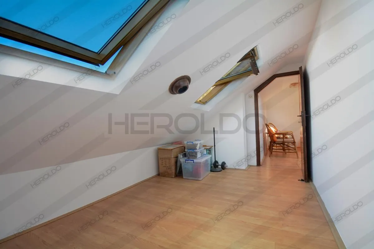 Prodaja, četvorosoban stan, 96m², Savski Venac, Beograd