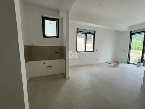 Prodaja, jednosoban stan, 48m², Dobrota, Kotor - image 6