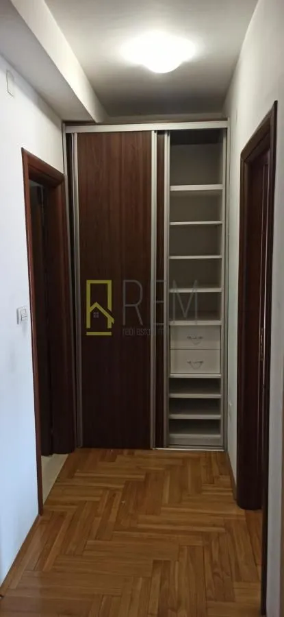 Prodaja, jednosoban stan, 44m², Tuški Put, Podgorica