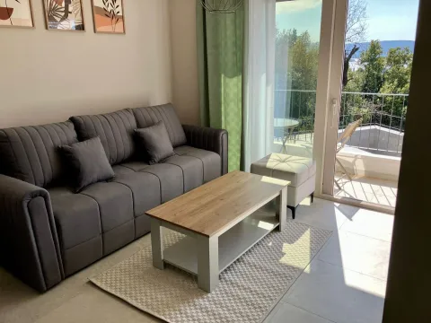 Rent, one bedroom apartment, 42m², Tripovići, Tivat - image 4