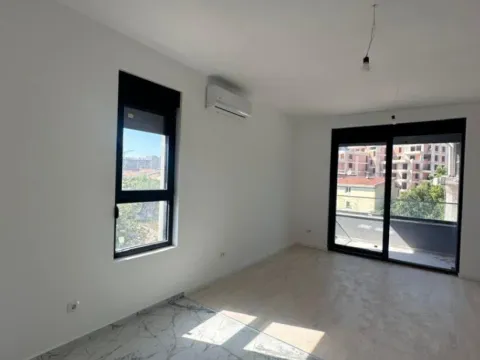 Prodaja, jednosoban stan, 47m², Bar, Crna Gora - image 2