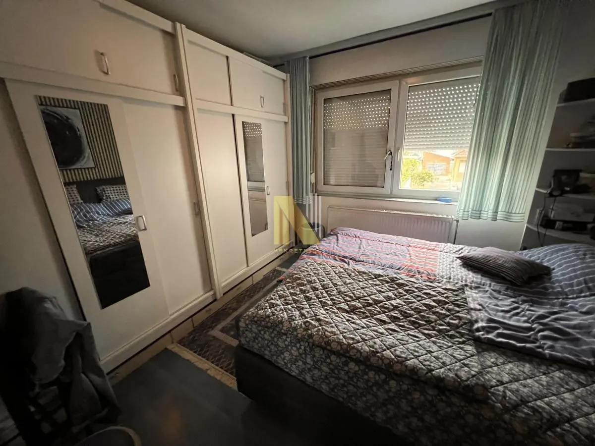 Prodaja, kuća, 114m², Adamovićevo Naselje, Novi Sad Sve Podlokacije