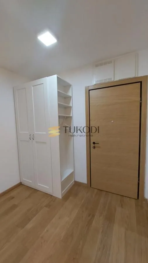 Izdavanje, garsonjera, 30m², Sajmište, Novi Sad