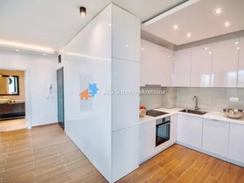 Izdavanje, trosoban stan, 92m², Čubura, Beograd - image 8