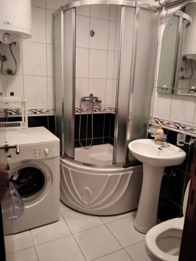 Izdavanje, garsonjera, 26m², Socijalno, Novi Sad Sve Podlokacije