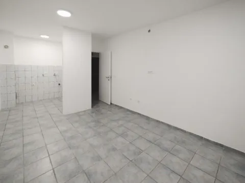 Prodaja, dvosoban stan, 62m², Stari Aerodrom, Podgorica - image 2