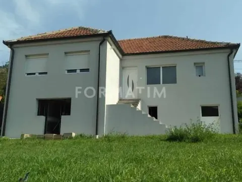 Prodaja, kuća, 160m², Raška, Srbija - image 1