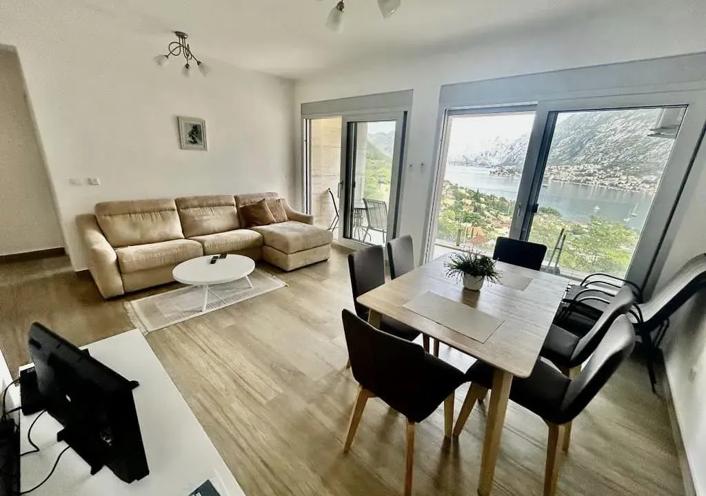 Sale, two bedroom apartment, 50m², Škaljari, Kotor