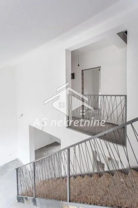 Prodaja, stan, 170m², Palata Pravde, Beograd