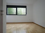 Izdavanje, poslovni prostor, 95m², Gorica C, Podgorica - image 9