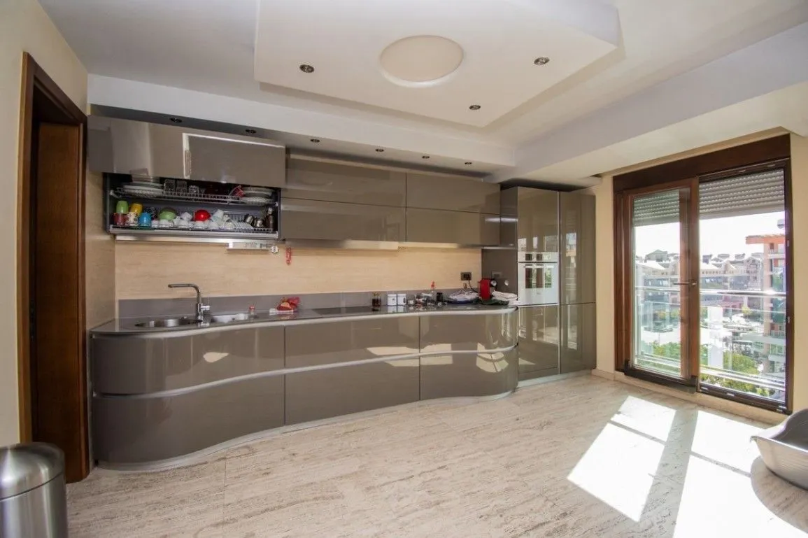Prodaja, dvosoban stan, 142m², Preko Morače, Podgorica
