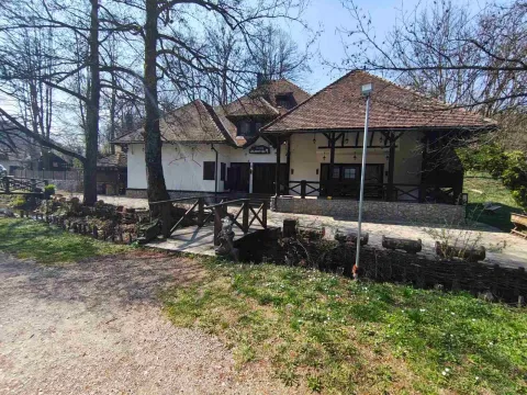 Rent, office space, 210m², Tršić, Loznica - image 2