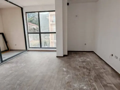 Sale, one bedroom apartment, 55m², Bečići, Budva - image 7