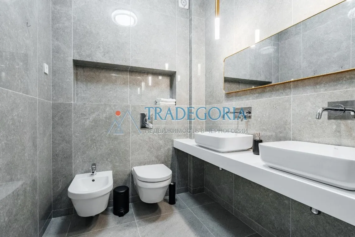 Prodaja, kuća, 220m², Reževići, Budva