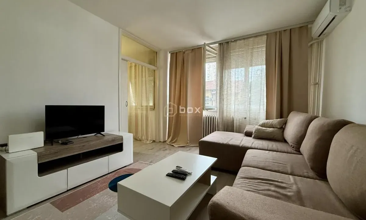 Izdavanje, dvosoban stan, 45m², Gradska Bolnica, Niš