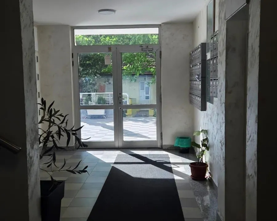 Rent, one bedroom apartment, 40m², Pobrežje, Podgorica