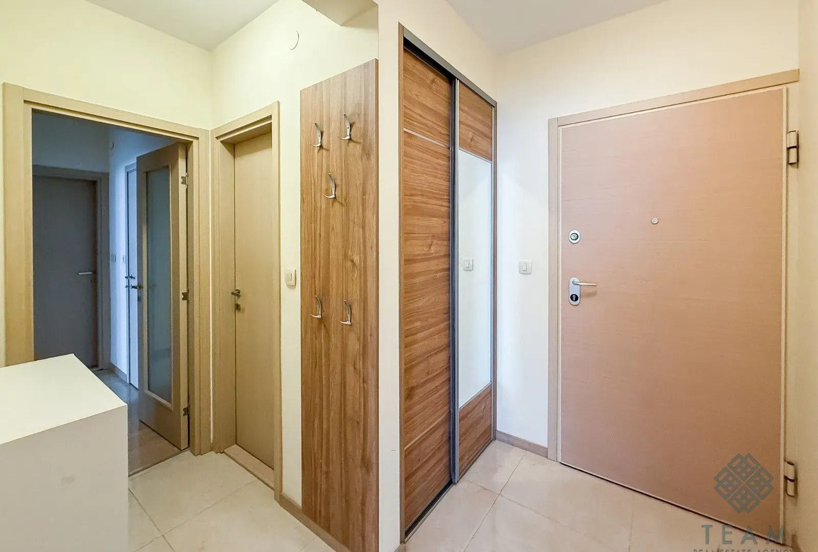 Rent, two bedroom apartment, 72m², City Kvart, Podgorica
