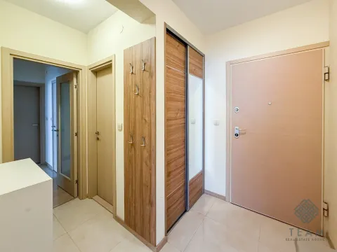 Rent, two bedroom apartment, 72m², City Kvart, Podgorica - image 9