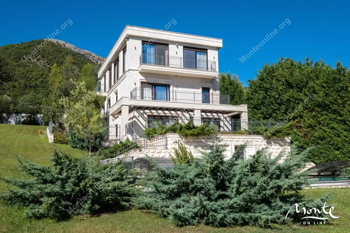 Prodaja, kuća, 560m², Tivat, Crna Gora