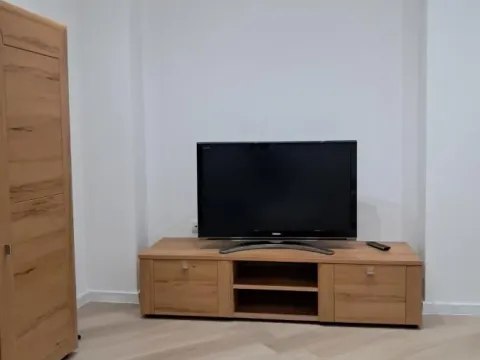 Izdavanje, kuća, 90m², Petrovaradin, Novi Sad - image 8