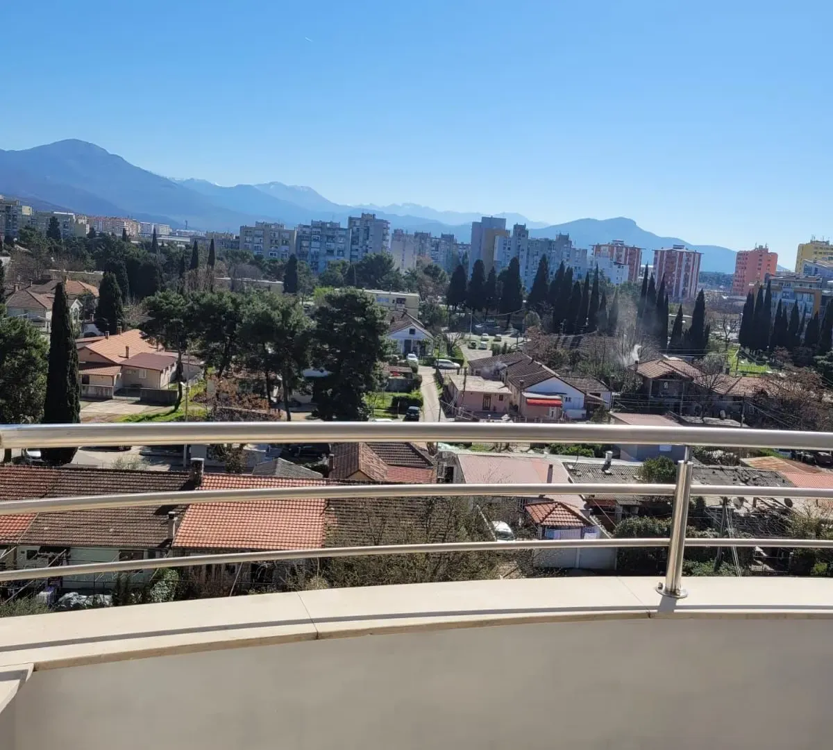 Rent, one bedroom apartment, 38m², Pobrežje, Podgorica