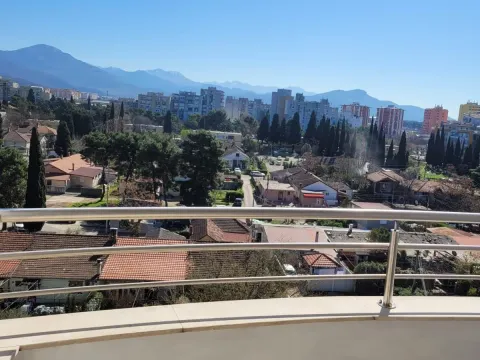 Izdavanje, jednosoban stan, 38m², Pobrežje, Podgorica - image 3