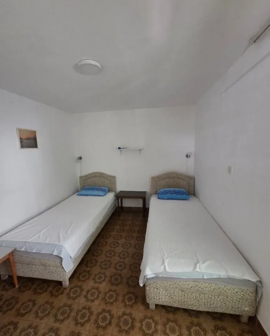 Rent, house, 25m², Bečići, Budva