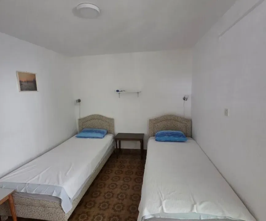 Izdavanje, kuća, 25m², Bečići, Budva