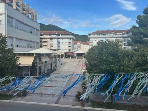 Izdavanje, dvosoban stan, 65m², Centar, Tivat - image 8