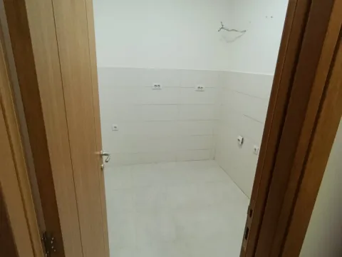 Prodaja, jednosoban stan, 43m², Blok 6, Podgorica - image 4