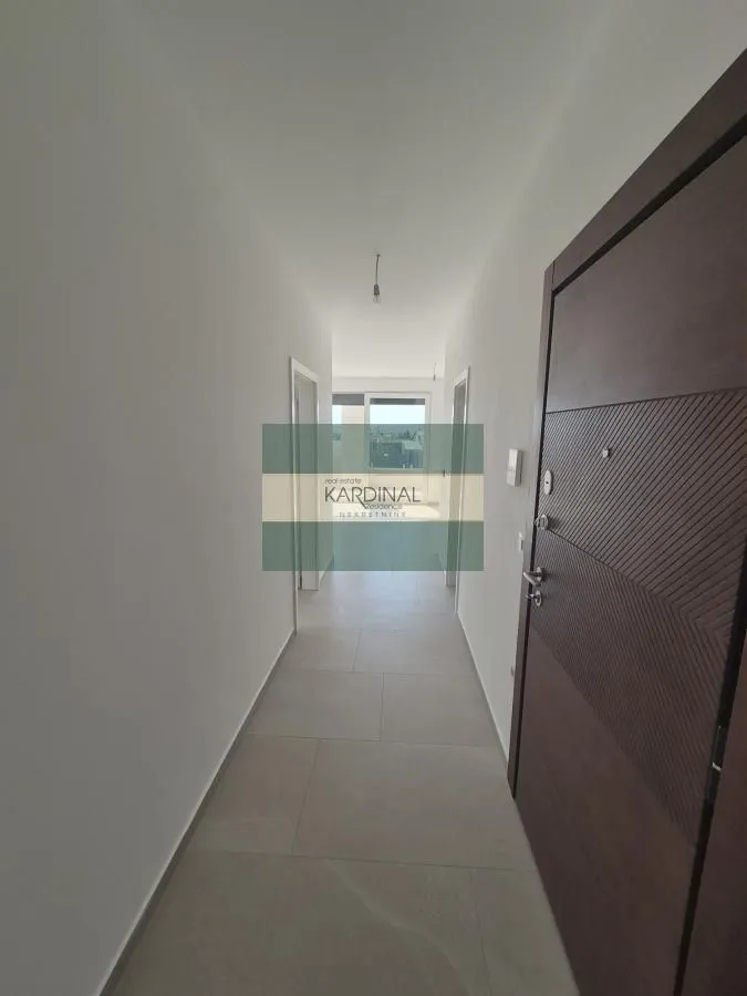 Prodaja, trosoban stan, 76m², Sarina Medja, Jagodina