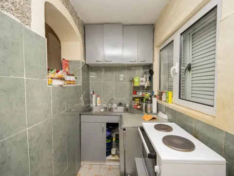 Prodaja, kuća, 183m², Gorica C, Podgorica - image 26