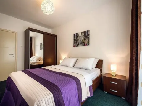 Izdavanje, dvosoban stan, 58m², Boreti, Budva - image 5