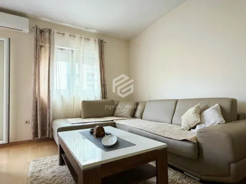 Rent, one bedroom apartment, 47m², City Kvart, Podgorica - image 1