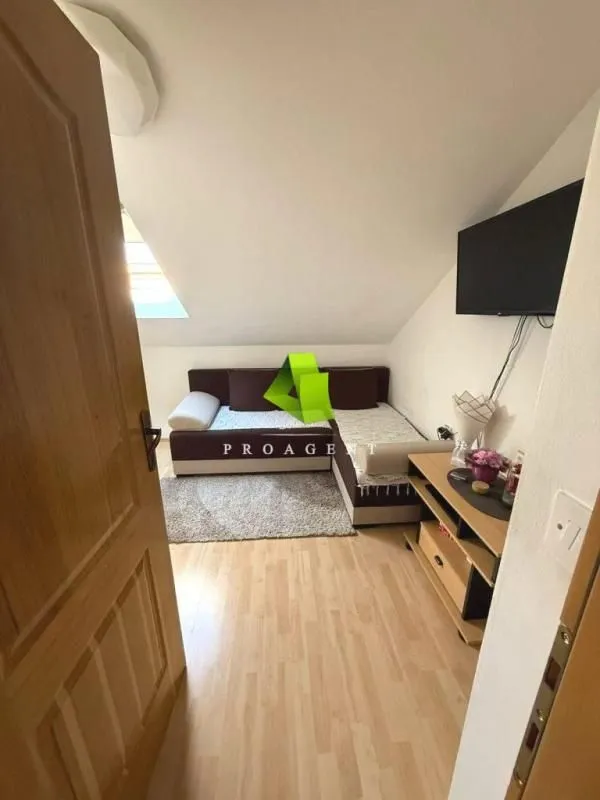 Prodaja, trosoban stan, 67m², Pantelej, Niš