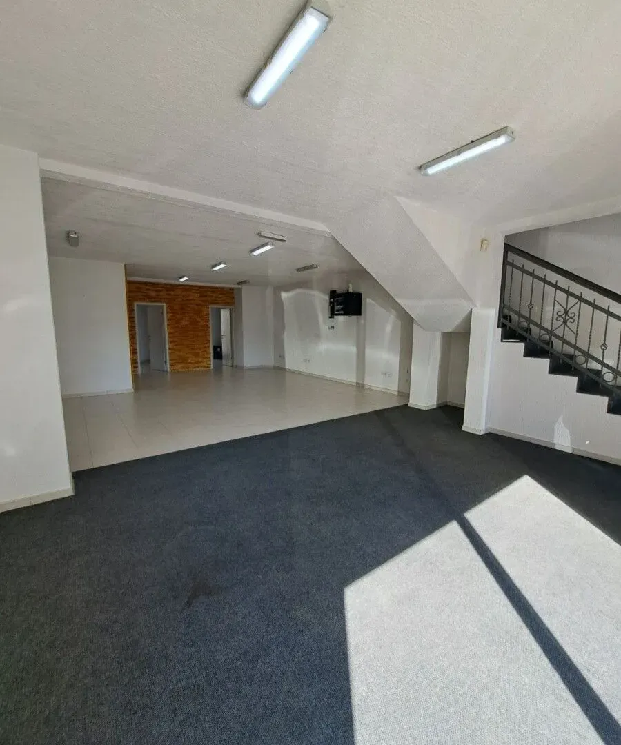 Rent, office space, 162m², Krivi Most, Podgorica