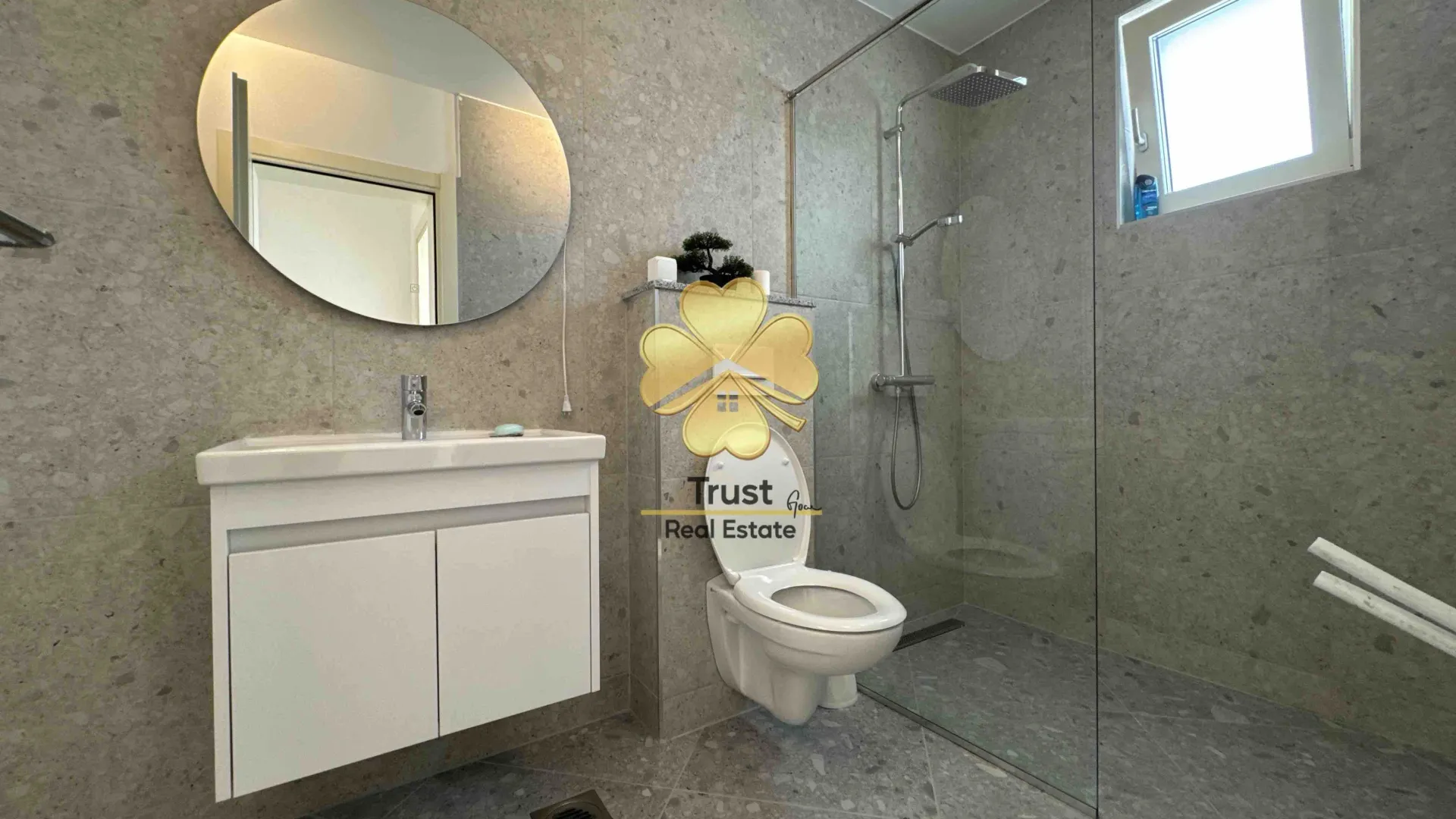 Rent, house, 170m², Murtovina, Podgorica