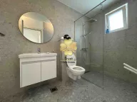 Izdavanje, kuća, 170m², Murtovina, Podgorica - image 13