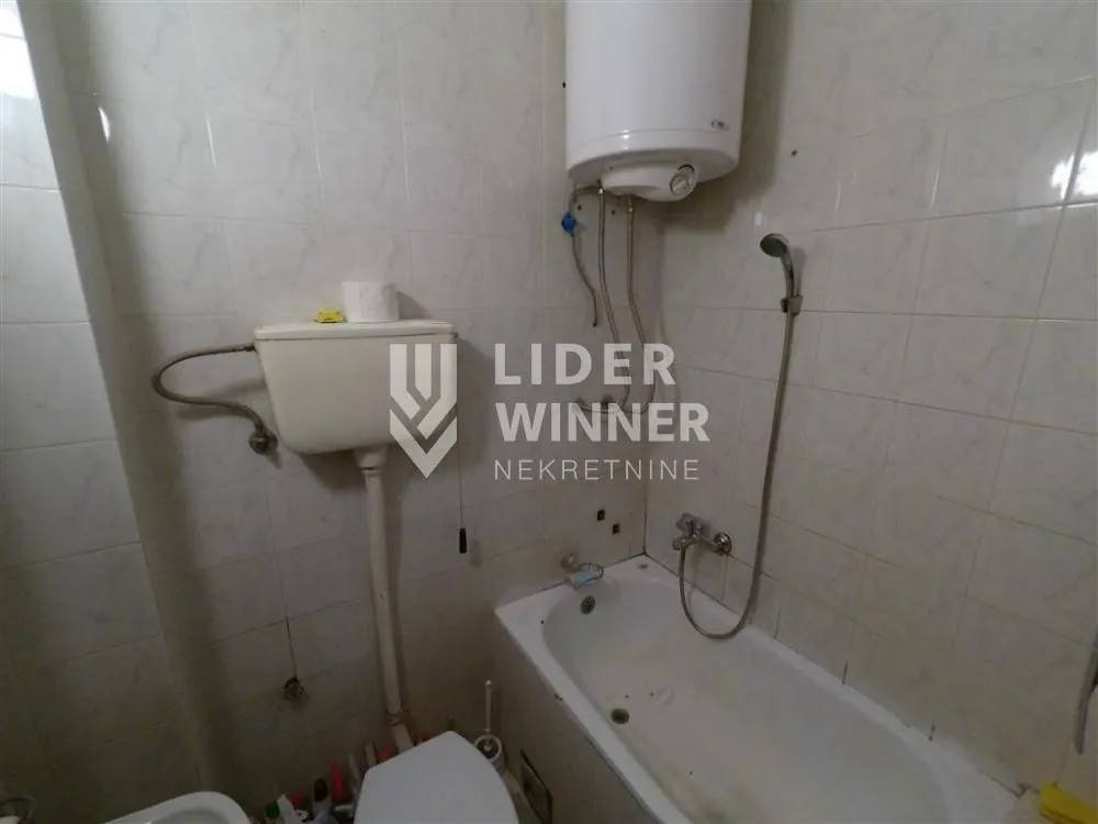 Prodaja, trosoban stan, 61m², Stari Košutnjak, Rakovica